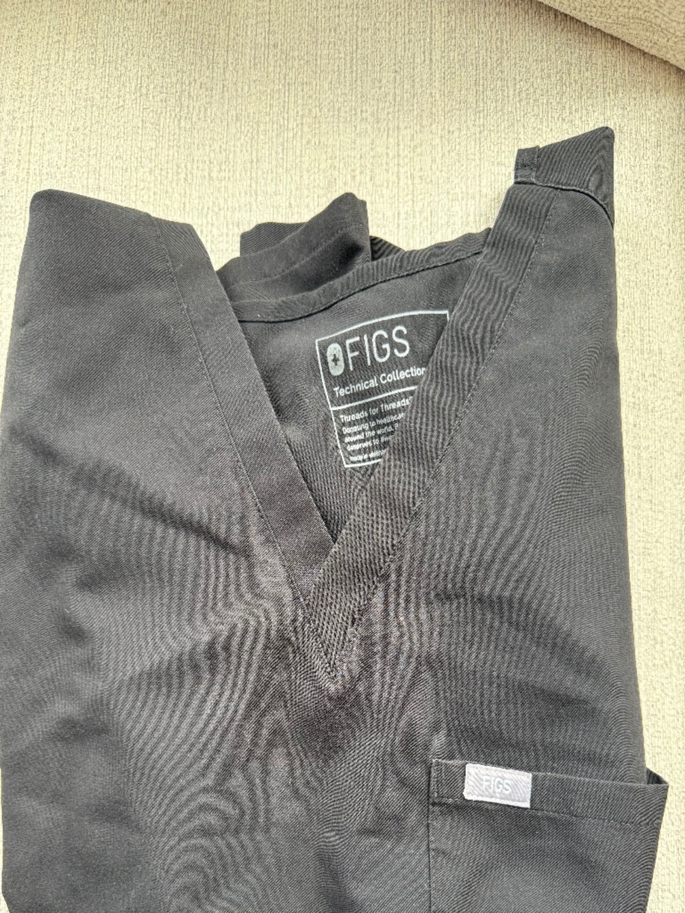 FIGS Catarina Scrub Top – Black | Size 3XL